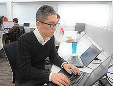 フリーアドレスの職場