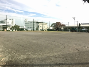 グラウンド