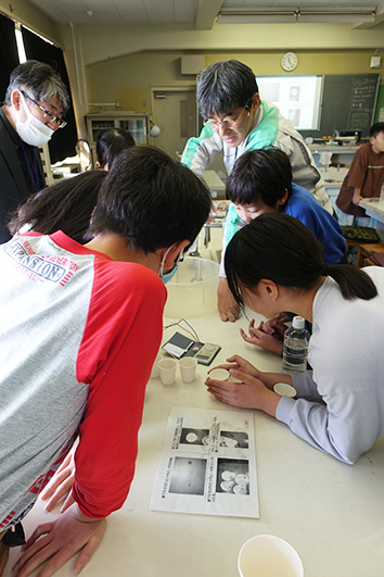 「おもしろ理科教室」を実施