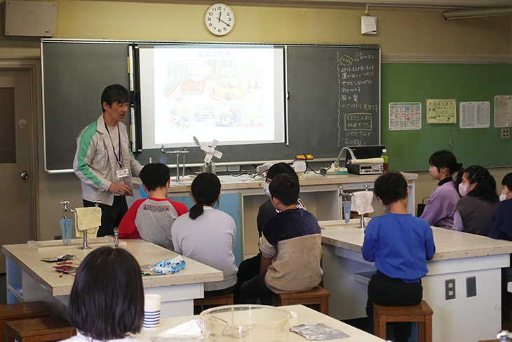 「おもしろ理科教室」を実施