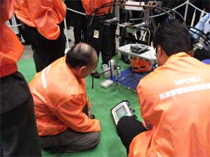 審査の様子