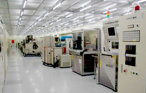 MMIC Clean Room