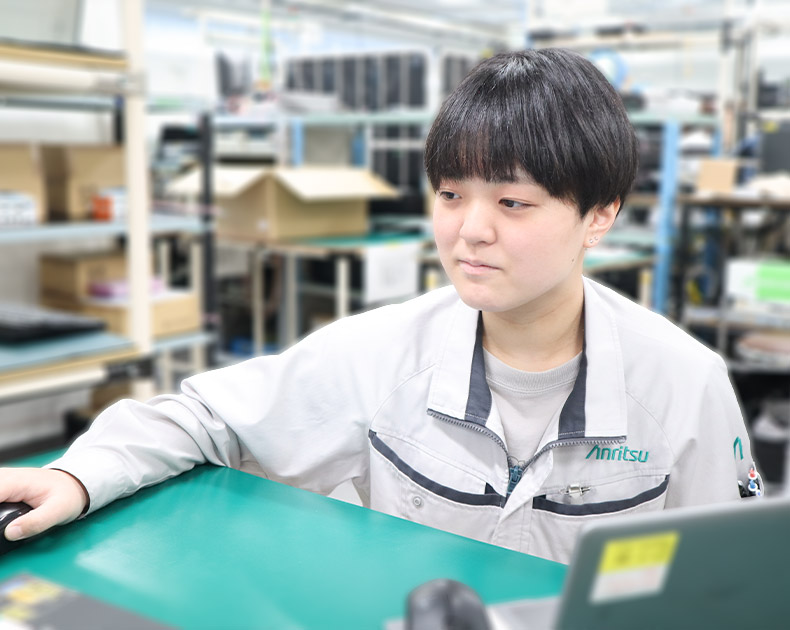 入社2年目 製造 仕事中の様子