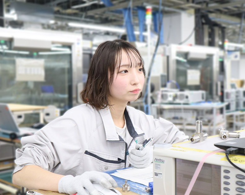入社4年目 製造 仕事中の様子